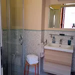 Apartment Accesso Diretto Sul Mare Maredilucecala *