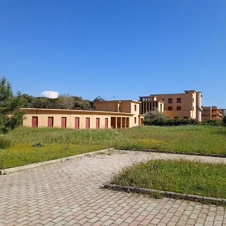 Accesso Diretto Sul Mare Maredilucecala Apartment